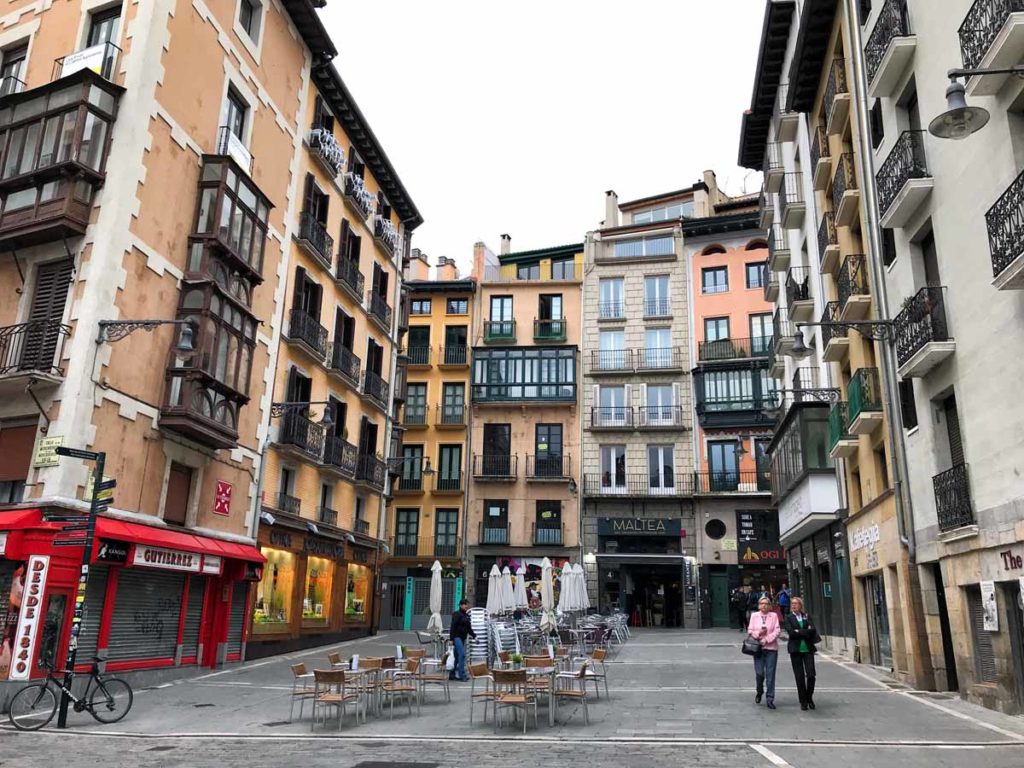 Spain-Pamplona-city-streets-plaza