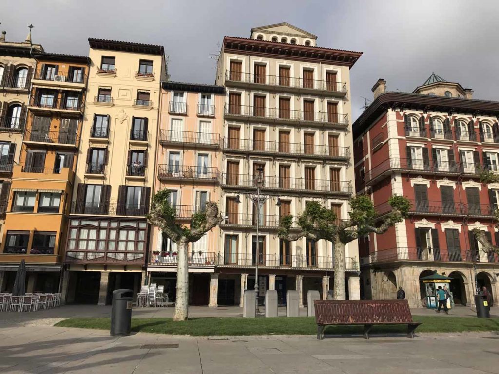 Spain-Pamplona-buildings