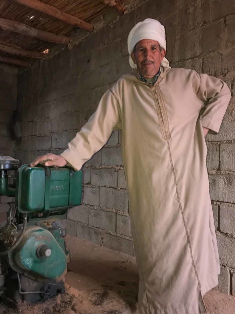 morocco-sahara-date-palm-farm-owner