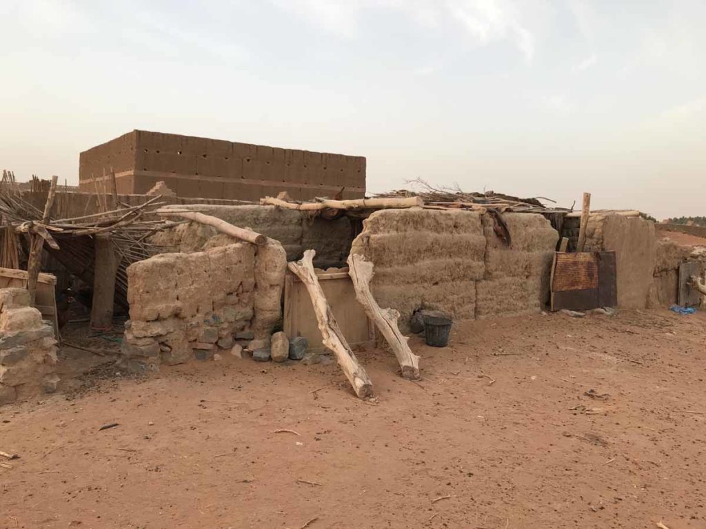 morocco-sahara-farm-stable