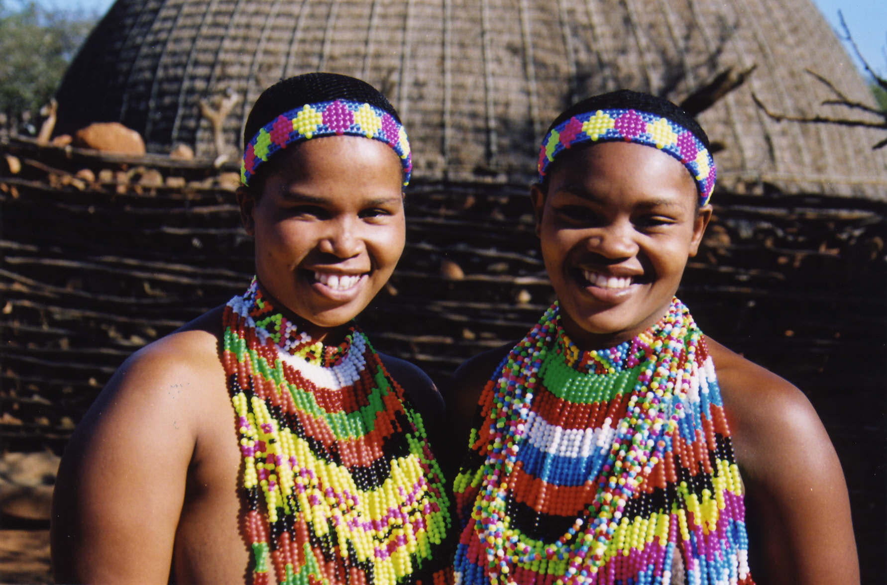 South-africa-zulu-women-beaded
