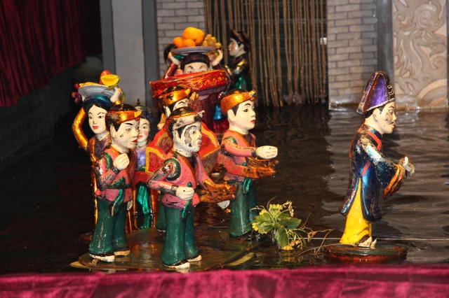 Hanoi-Water-puppet-show