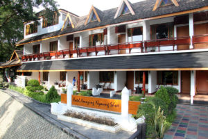 myanmar-inle-lake-hotel