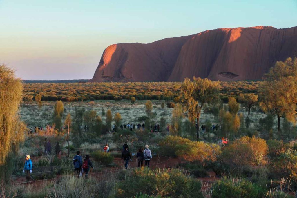 australia-outback-uluru-ayers-rock