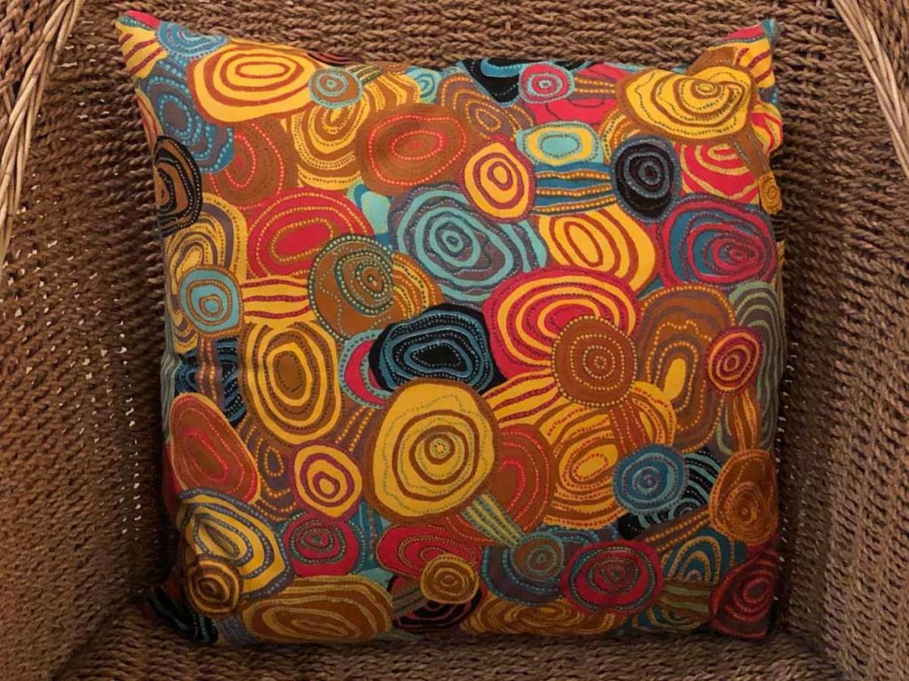 Australia-aboriginal-design-pillow