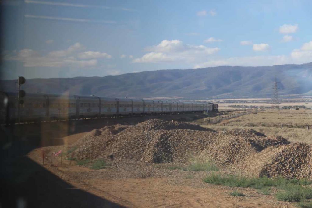 australia-the-ghan-train