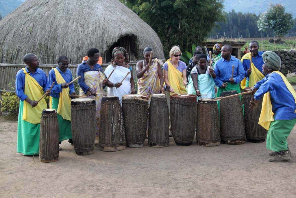 rwanda-volcanoes-park-cultural-village