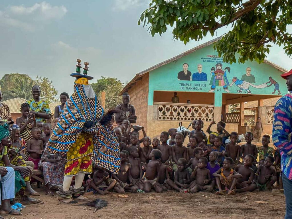 africa-benin-gelede-mask-dancing