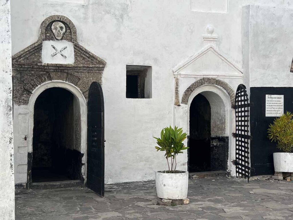 ghana-elmina-st-george-castle-slave-fort