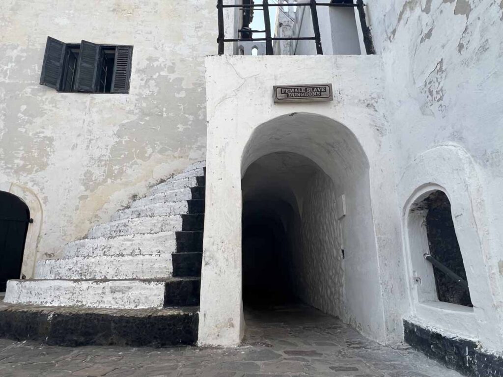 ghana-elmina-st-george-castle-slave-fort