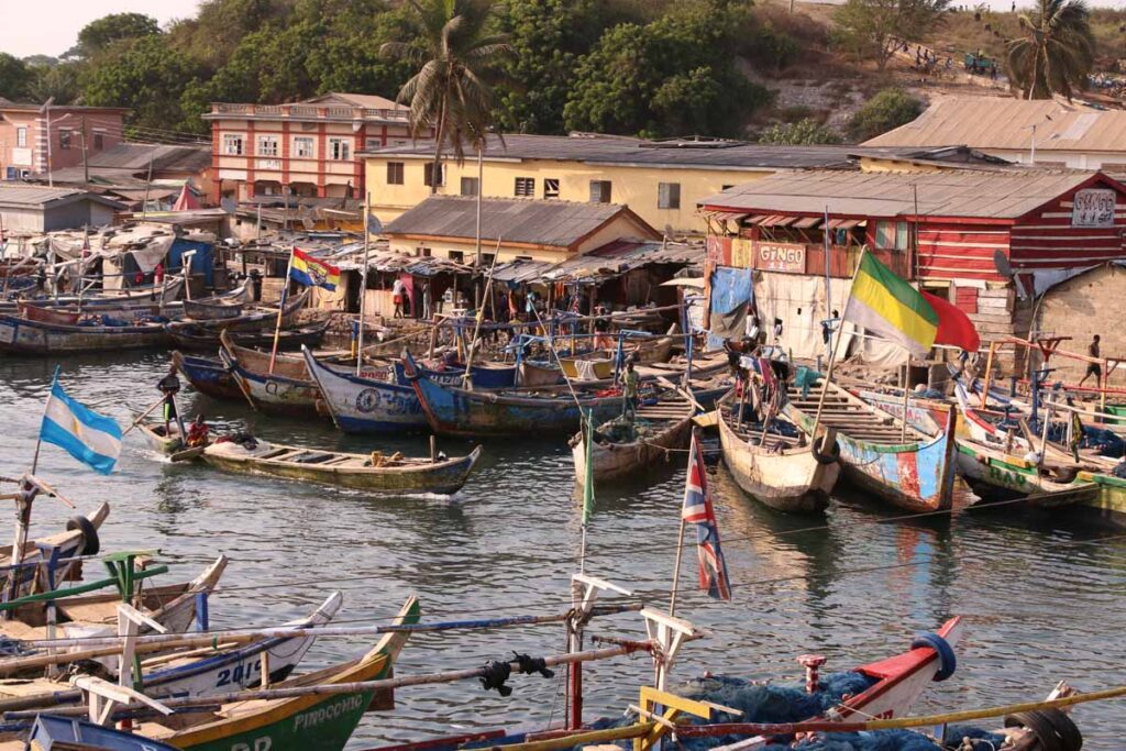 ghana-elmina-fishing-port