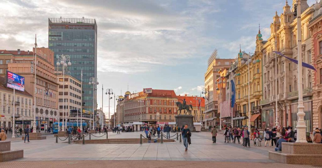 Croatia-Zagreb-ban-jelacic-square
