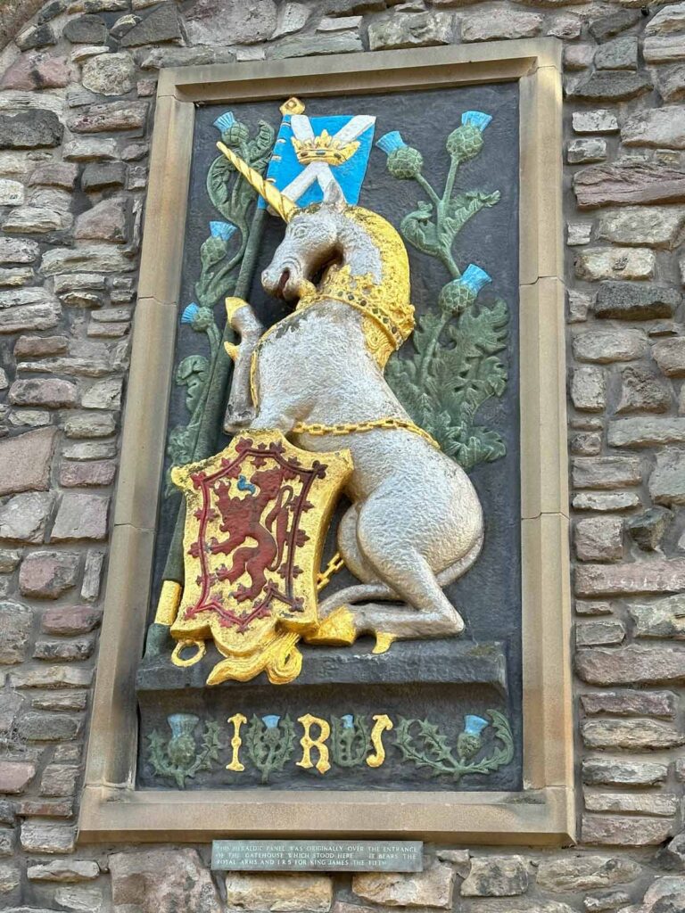 Scotland-Edinburgh-holyrood-palace