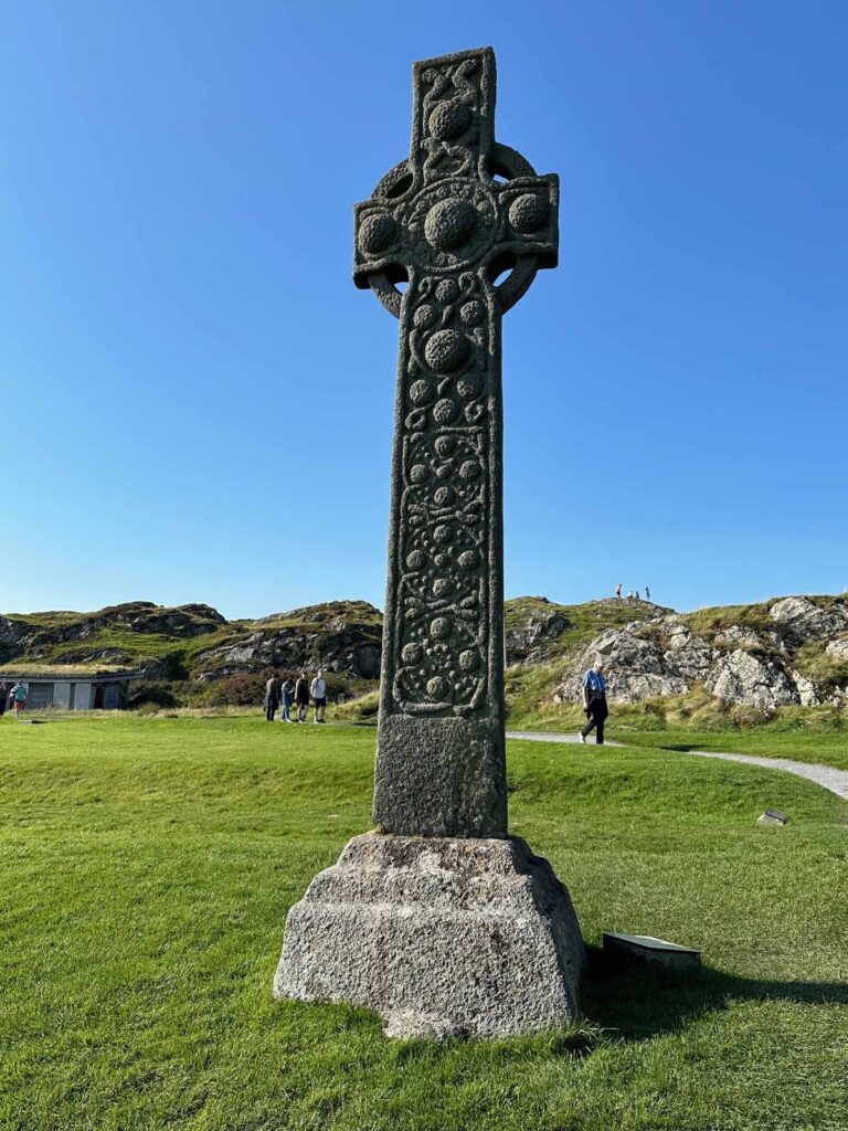 Scotland-iona-abbey