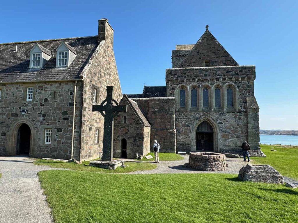 Scotland-iona-abbey