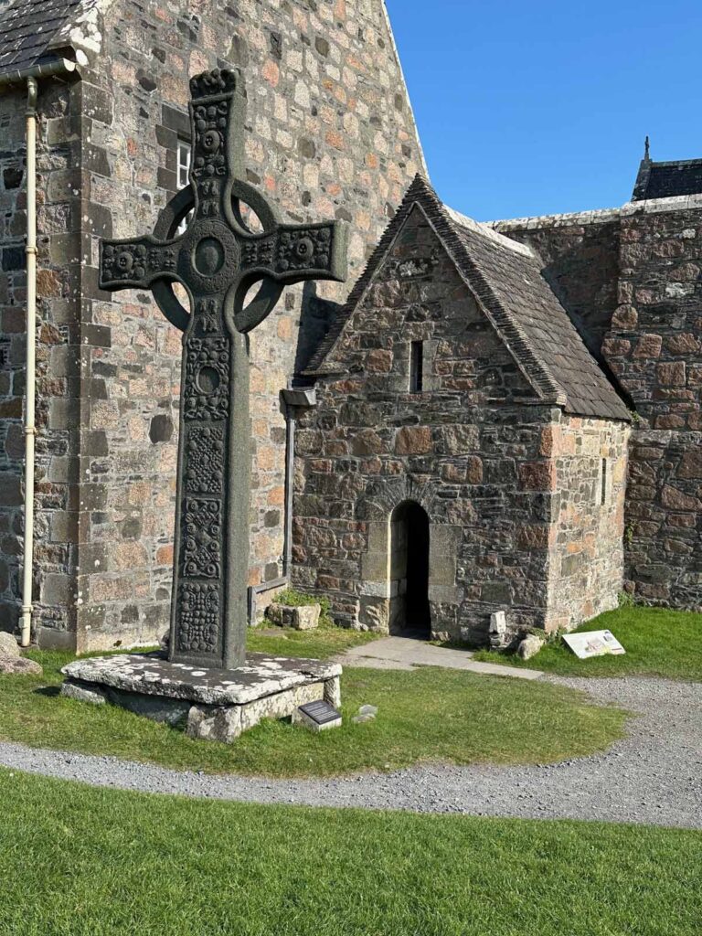 Scotland-iona-abbey