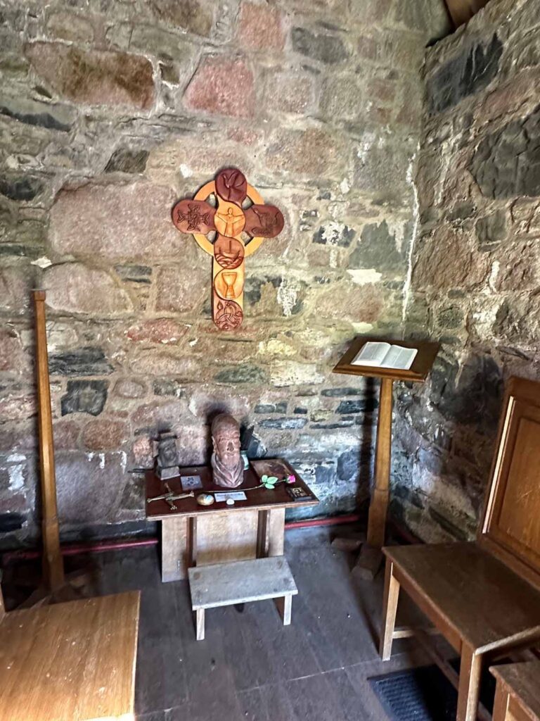 Scotland-iona-abbey