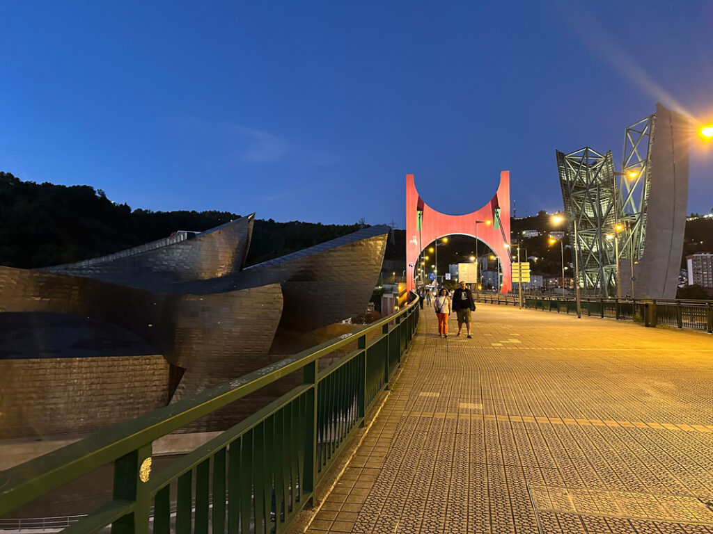 spain-bilbao-guggenheim-museum